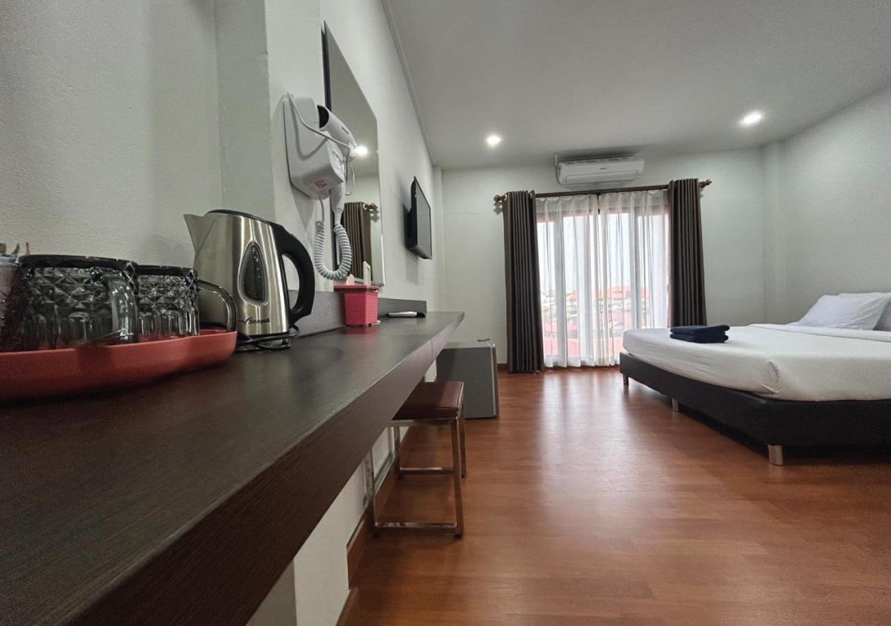 Bordin Hotel Ubon Ratchathani Eksteriør billede