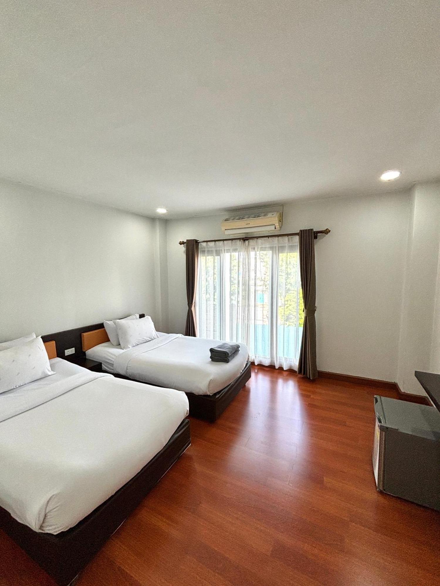 Bordin Hotel Ubon Ratchathani Eksteriør billede