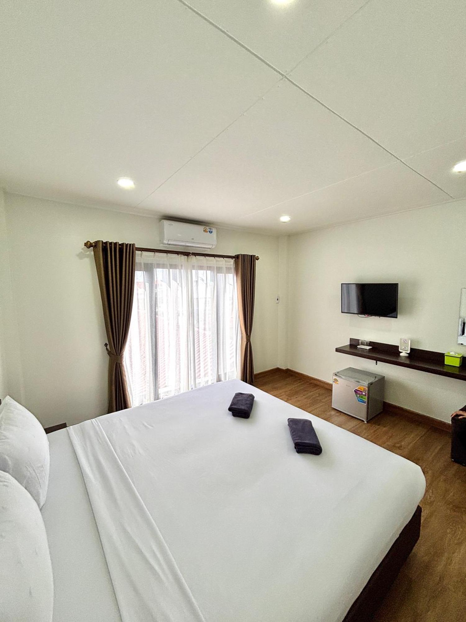 Bordin Hotel Ubon Ratchathani Eksteriør billede