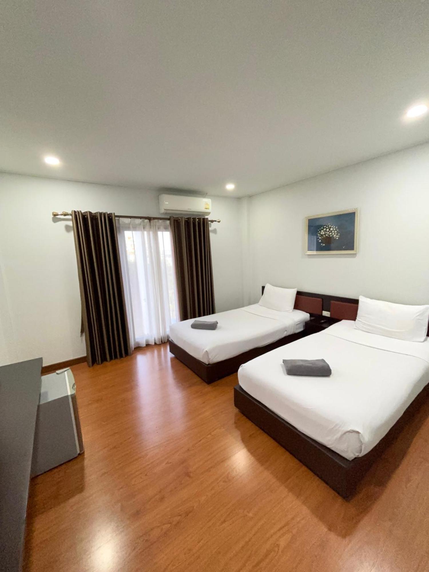 Bordin Hotel Ubon Ratchathani Eksteriør billede