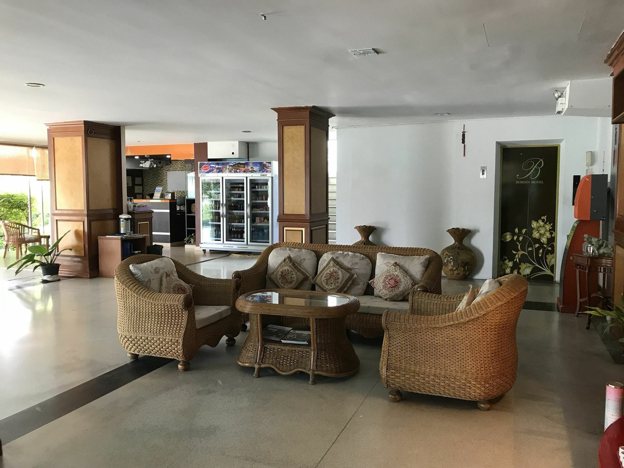 Bordin Hotel Ubon Ratchathani Eksteriør billede